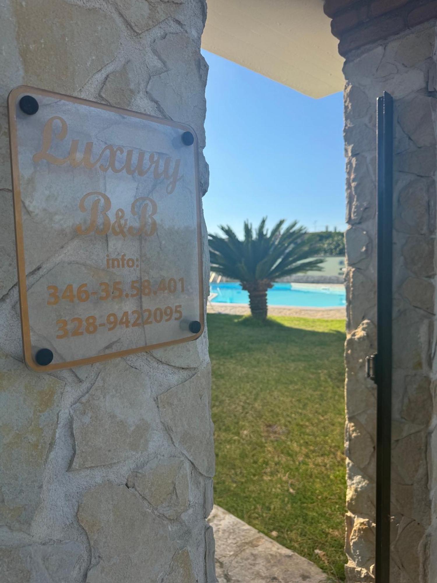 Gold House Luxury Anzio Villa Exterior photo